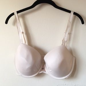 Victoria’s Secret White Convertible Bra
